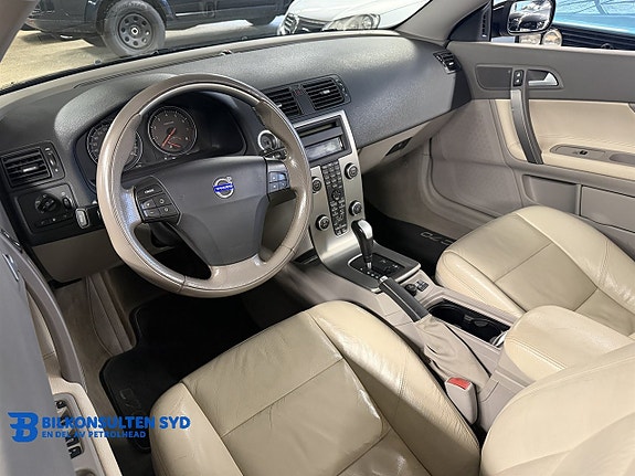 Volvo C70 T5 2.5 Turbo 220 ch BVA – Summum – Cabriolet – Cuir – 150 000 km