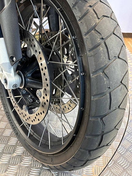 BMW R 1200 GS Adventure 11 of 16