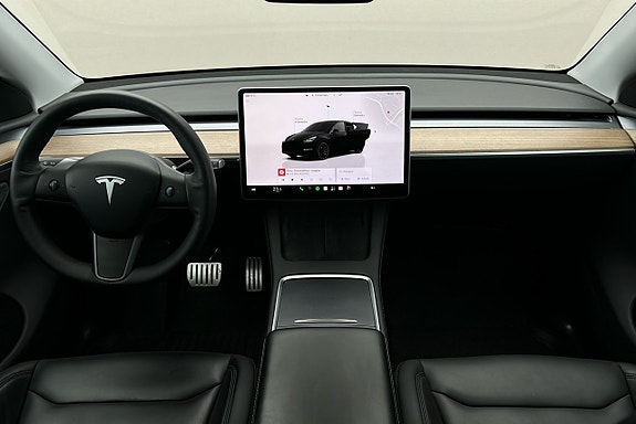 Tesla Model Y 6 of 26