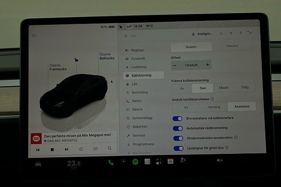 Tesla Model Y 25 of 26