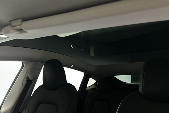 Tesla Model Y 19 of 26