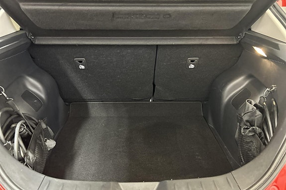 Nissan Leaf 17 of 19