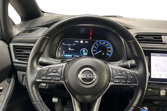 Nissan Leaf 8 of 19