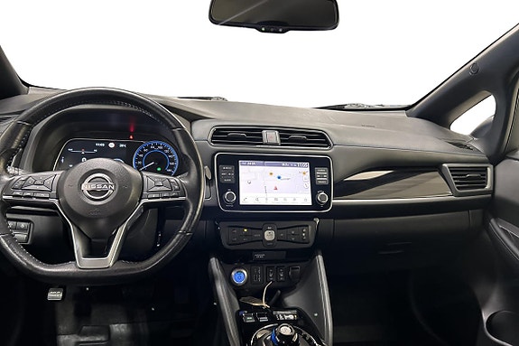 Nissan Leaf 9 of 19