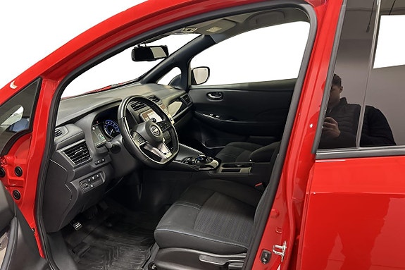 Nissan Leaf 12 of 19