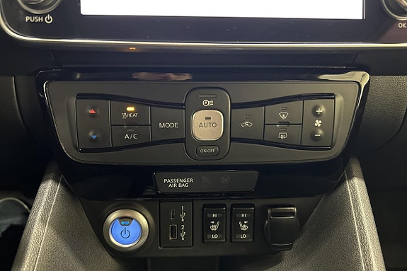 Nissan Leaf 13 of 19