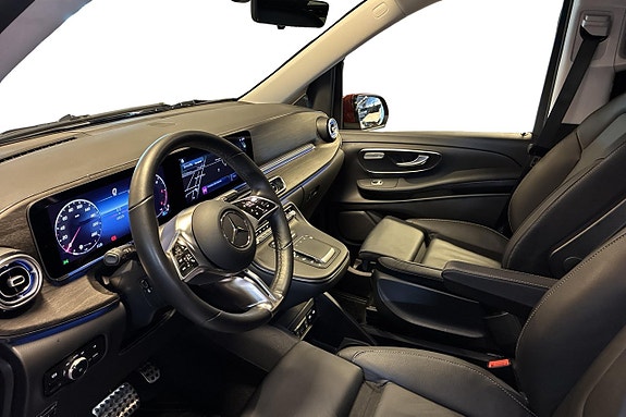 Mercedes-Benz V 200 d 11 of 23