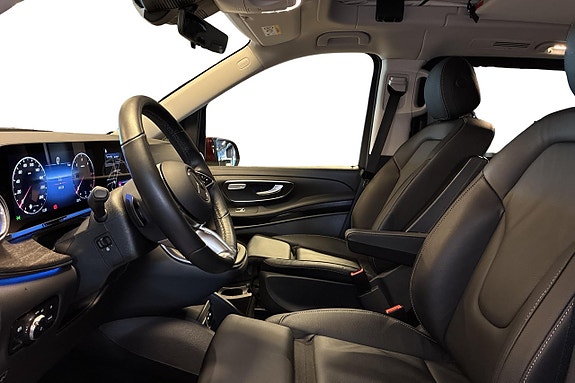 Mercedes-Benz V 200 d 16 of 23