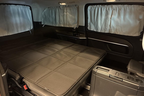 Mercedes-Benz V 200 d 19 of 23