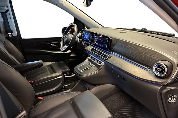 Mercedes-Benz V 200 d 13 of 23