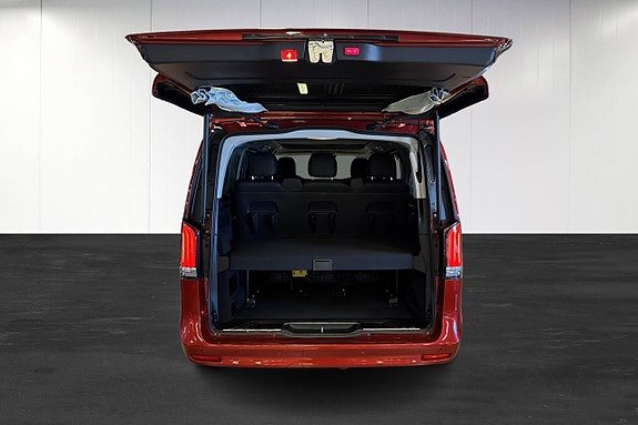 Mercedes-Benz V 200 d 23 of 23