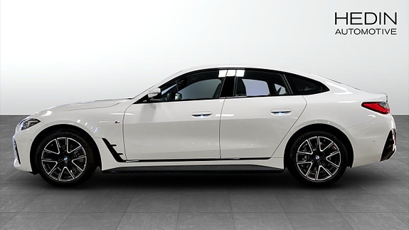 BMW i4 6 of 12