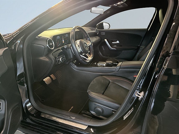Mercedes-Benz A 250 e 7 of 25