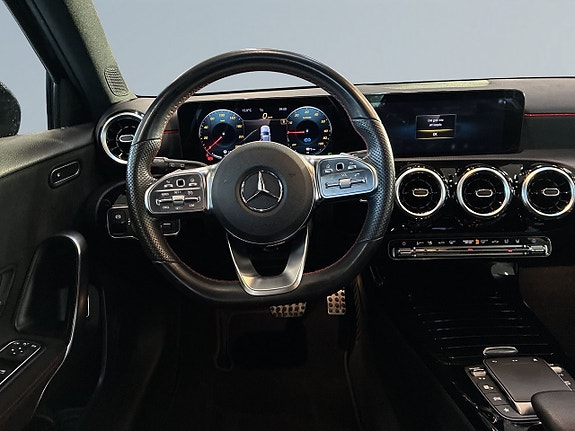 Mercedes-Benz A 250 e 9 of 25