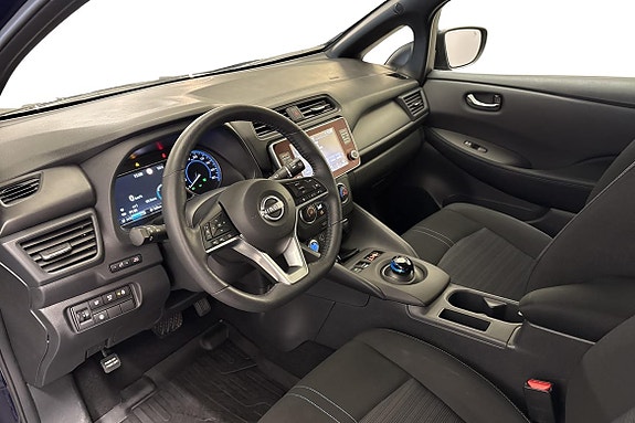 Nissan Leaf 7 of 18