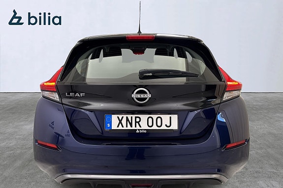 Nissan Leaf 16 of 18