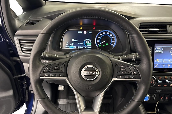 Nissan Leaf 8 of 18