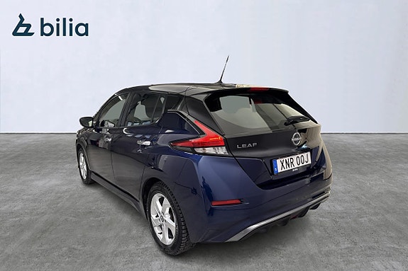 Nissan Leaf 4 of 18