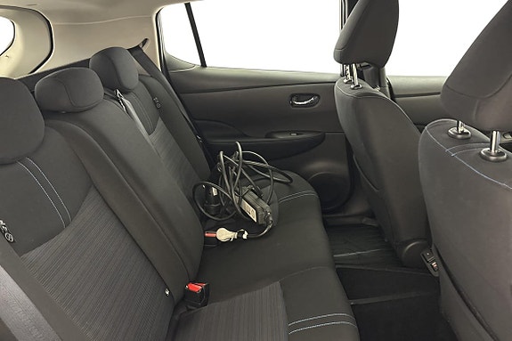 Nissan Leaf 11 of 18