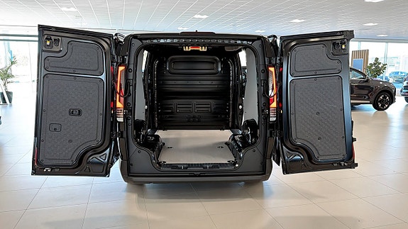 Kia PV5 12 of 14