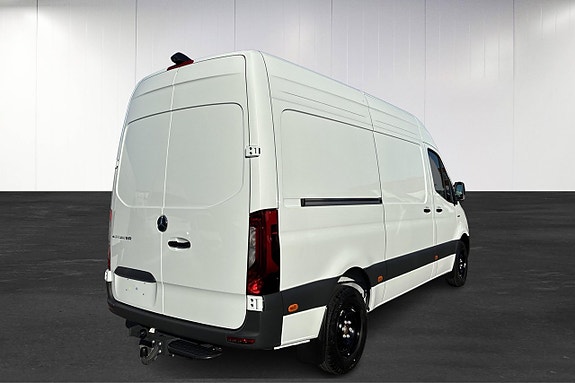 Mercedes-Benz eSprinter 314 3 of 15