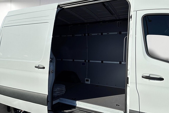 Mercedes-Benz eSprinter 314 15 of 15