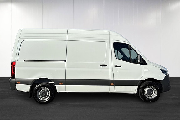 Mercedes-Benz eSprinter 414 8 of 16