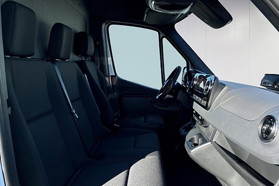 Mercedes-Benz eSprinter 414 10 of 16