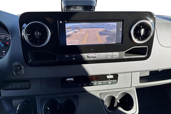 Mercedes-Benz eSprinter 414 11 of 16