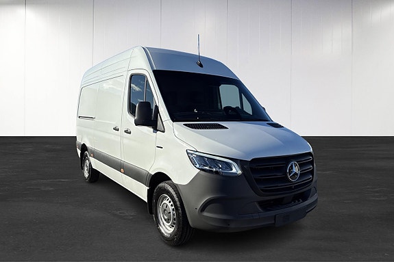 Mercedes-Benz eSprinter 414 2 of 16
