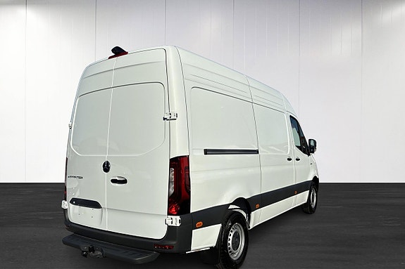 Mercedes-Benz eSprinter 414 3 of 16