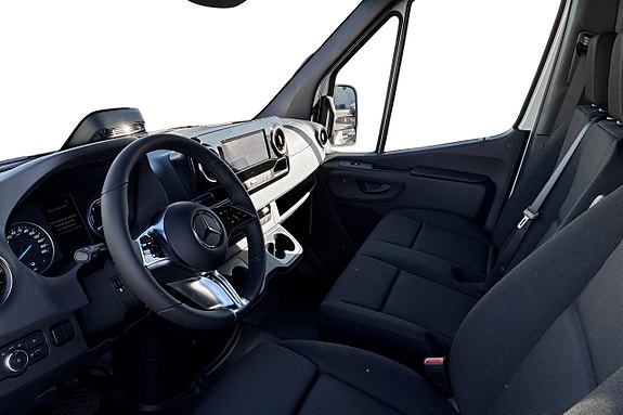 Mercedes-Benz eSprinter 414 9 of 16