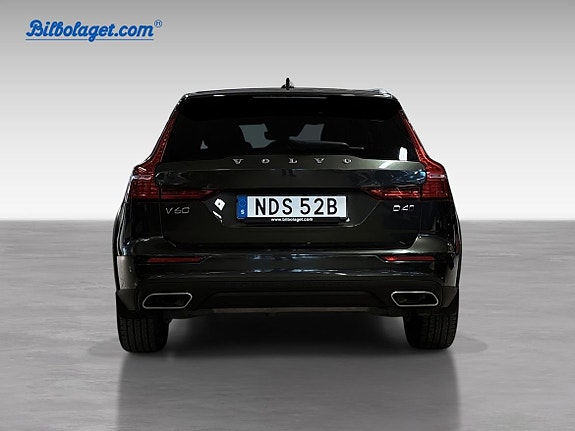 Volvo V60 Cross Country 6 of 17