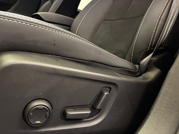 Volvo XC40 17 of 23