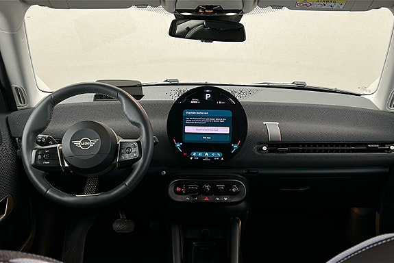 MINI Cooper E 6 of 19