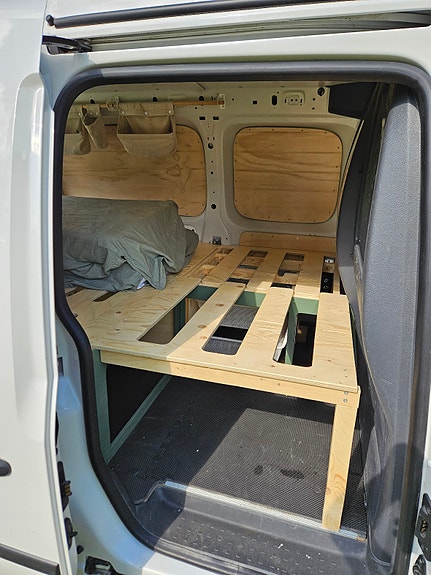 Volkswagen Caddy Maxi 11 of 30