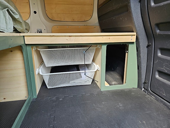 Volkswagen Caddy Maxi 27 of 30