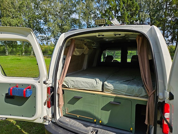 Volkswagen Caddy Maxi 25 of 30
