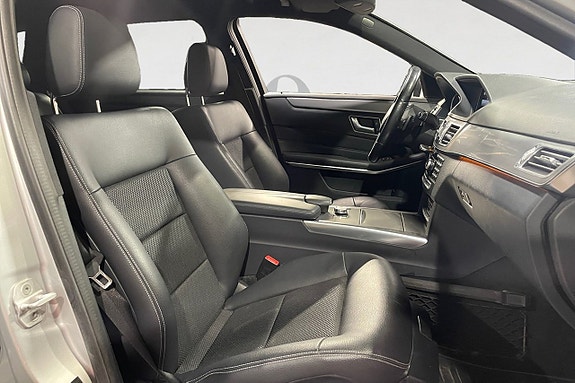 Mercedes-Benz E 250 15 of 17