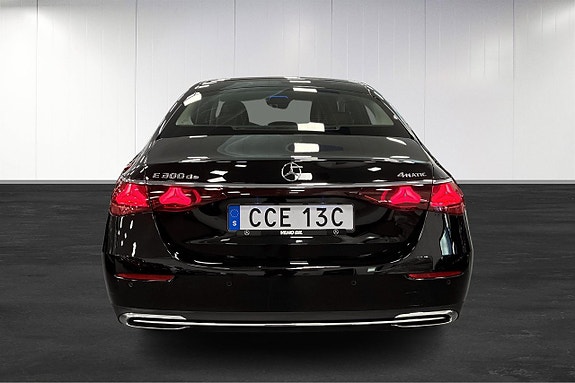 Mercedes-Benz E300 de 26 of 26