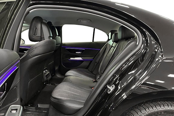 Mercedes-Benz E300 de 9 of 26