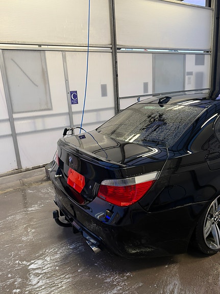 BMW 530d 4 of 6