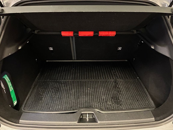 Volvo EX30 9 of 18