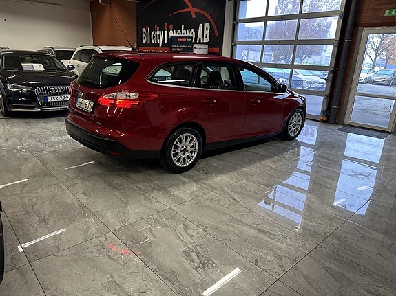 Ford Focus 5 of 18