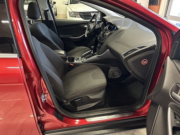Ford Focus 14 of 18