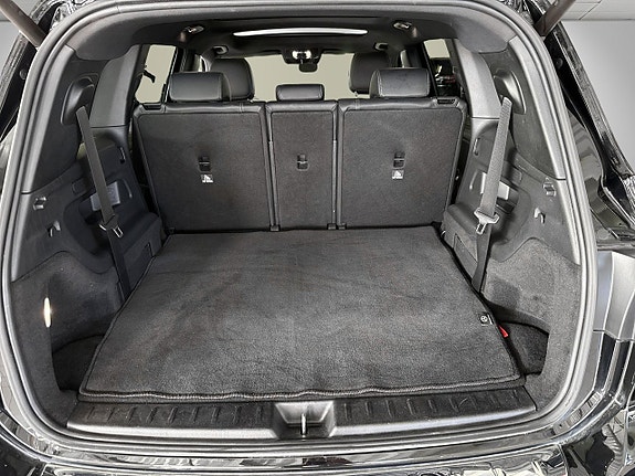 Mercedes-Benz EQB300 11 of 16