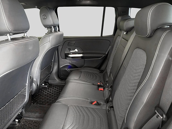 Mercedes-Benz EQB300 10 of 16