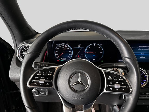 Mercedes-Benz EQB300 5 of 16
