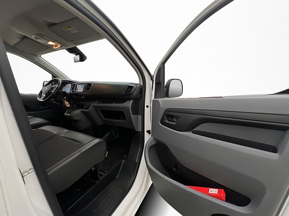 Opel Vivaro-e 28 of 30