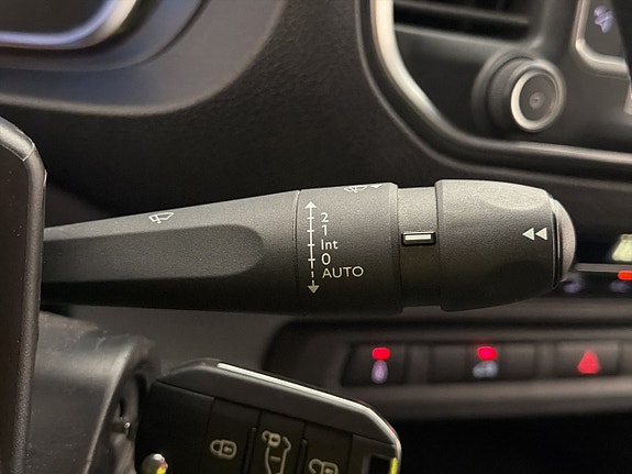 Peugeot e-Expert 23 of 30